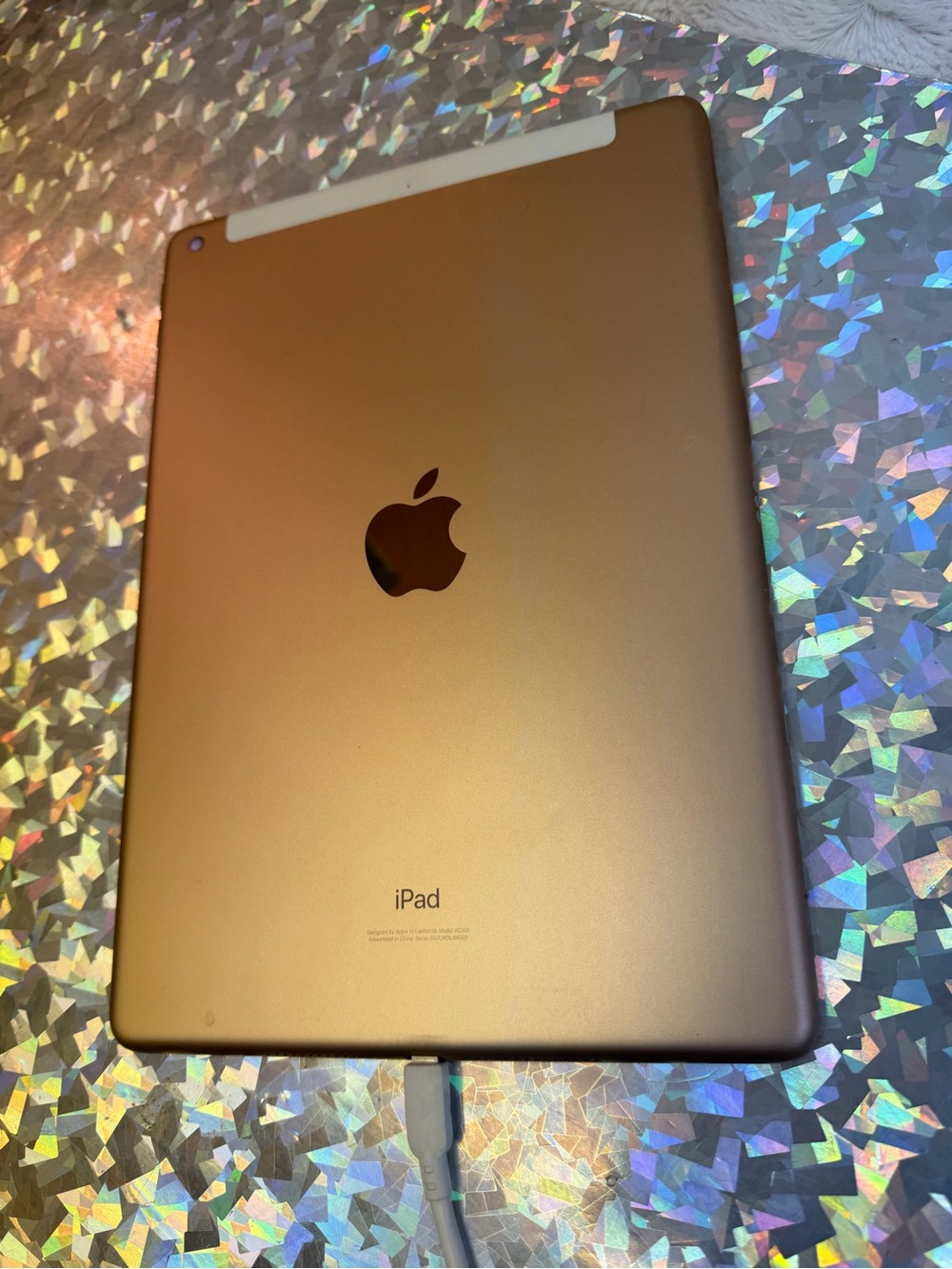 Apple iPad Tablet 7th Gen Wifi Cellular A2200 32GB Rose Gold W/ Case + Cables - Picture 3 of 16